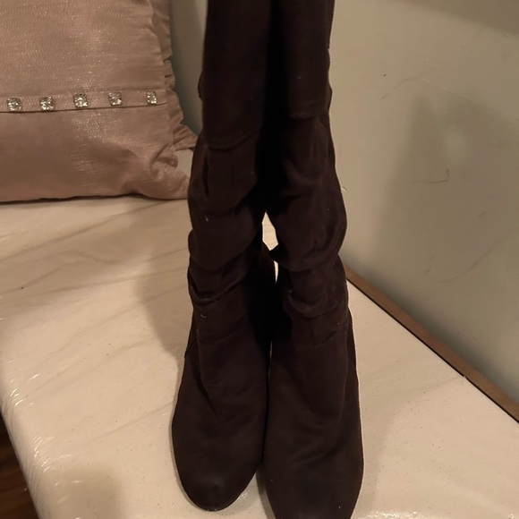 Brown suede wedge heel boots - Picture 5 of 6